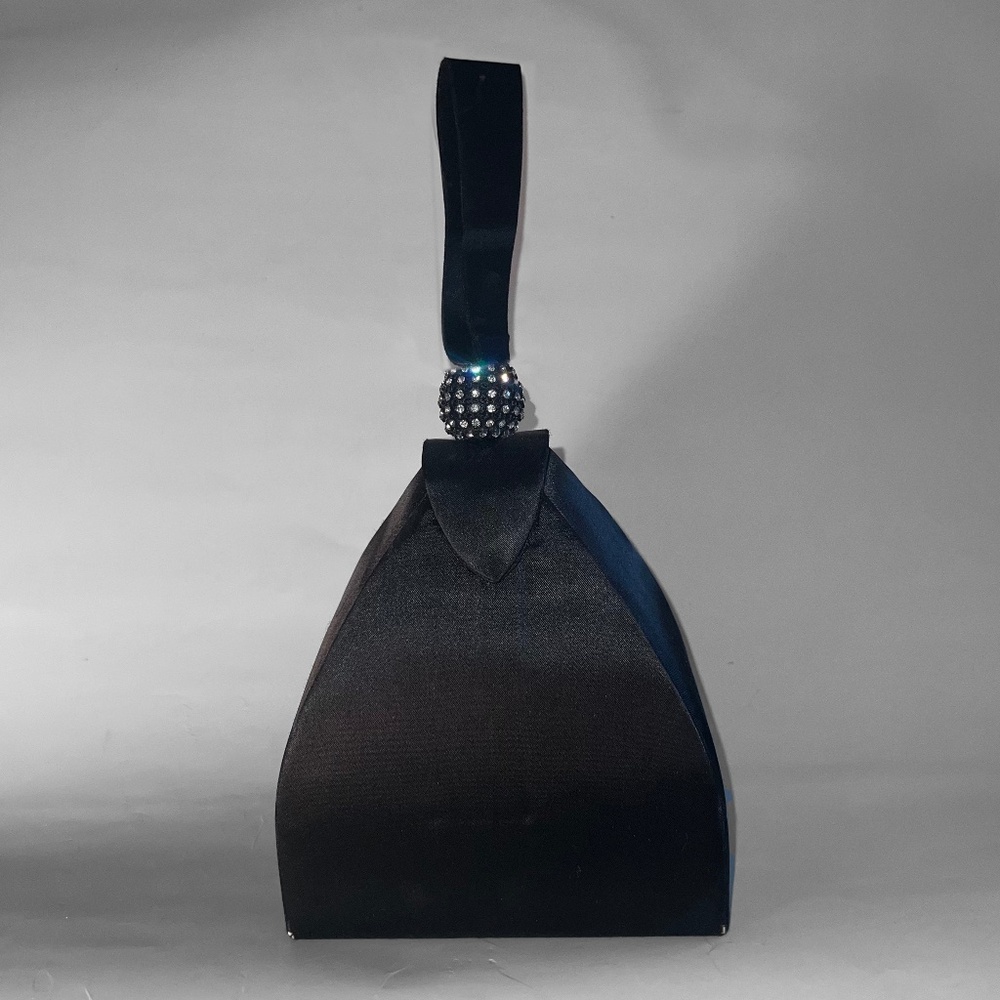 Black Petal Shaped Wristlet